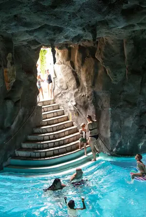 Hvidbjerg Strand Camping Resort Badeland Grotte